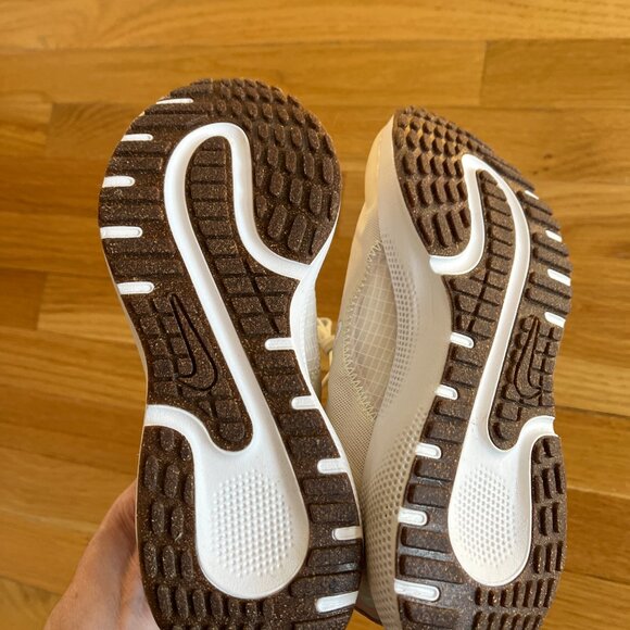 Nike React Escape Run 'Cashmere White Pearl White' Size 5.5 NWOT - Picture 8 of 10